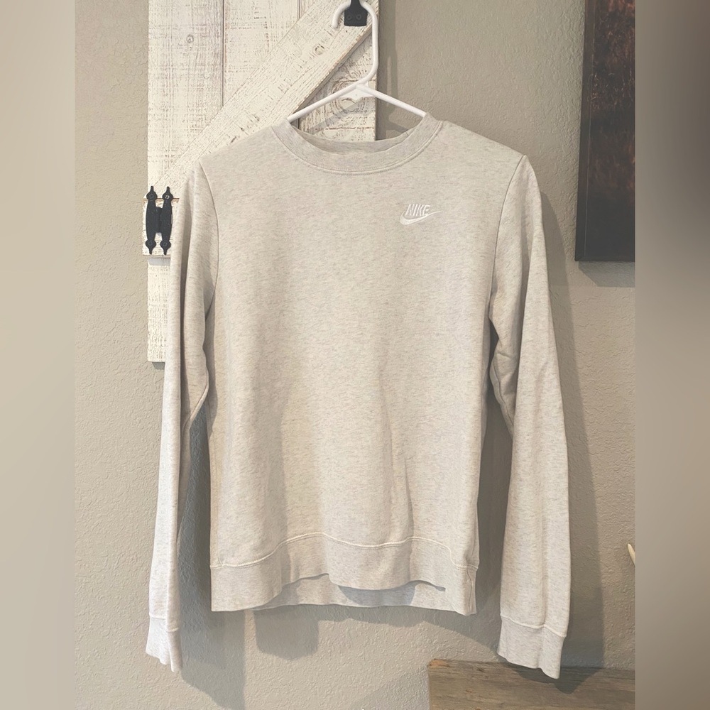 Women’s Nike Crewneck sweatshirt